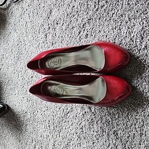 Jessica Simpson Red Pumps